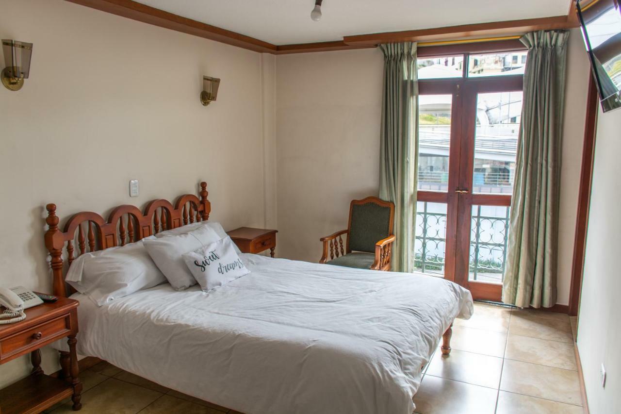Hotel Cumanda Alfaro Eksteriør billede
