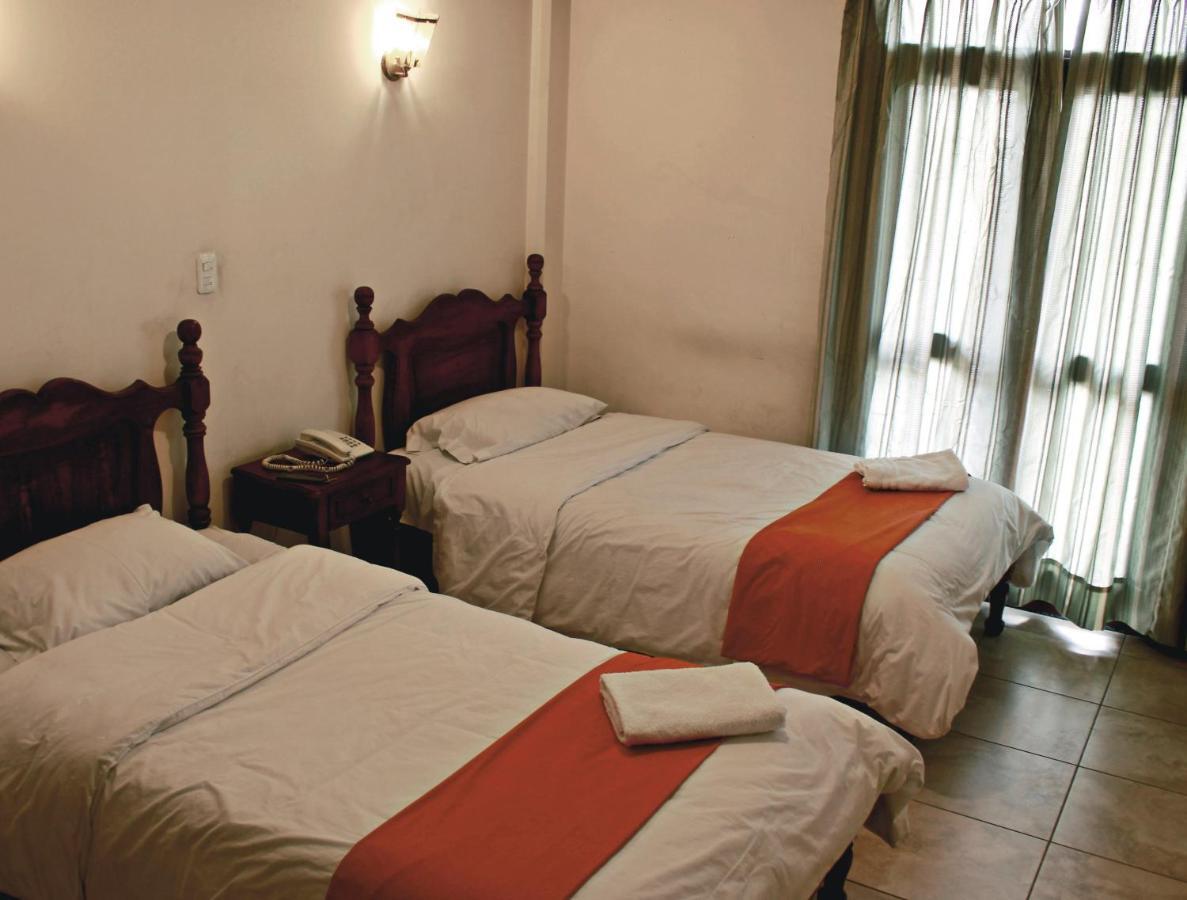 Hotel Cumanda Alfaro Eksteriør billede